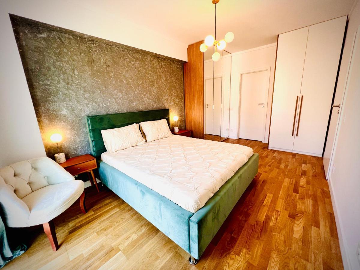 Exquisite - Two Bedroom Apartment ブカレスト エクステリア 写真
